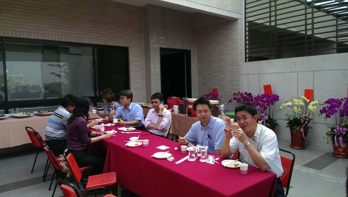 本公司開幕餐會